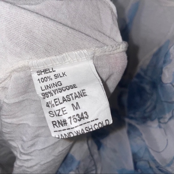 Carla Conti top size Medium floral faux wrap - Picture 6 of 7